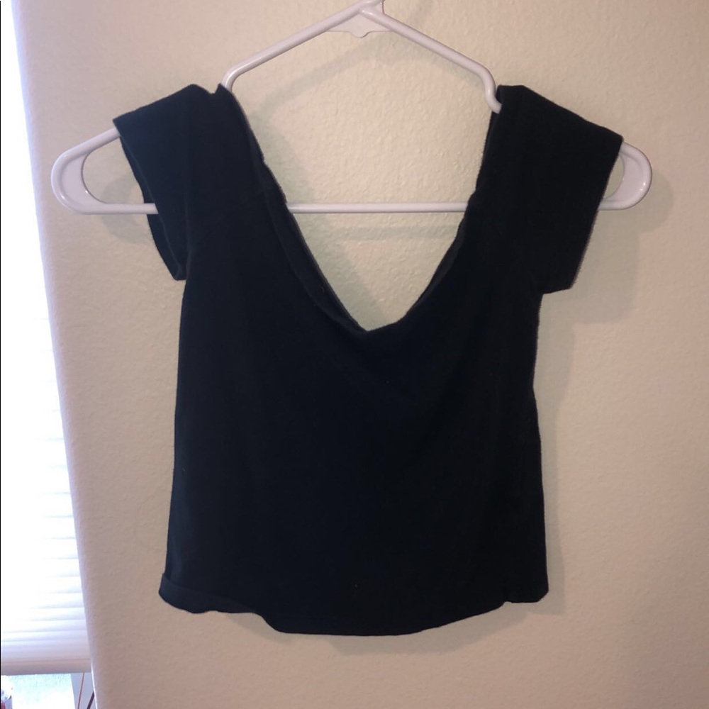 pacsun black off the shoulder crop top